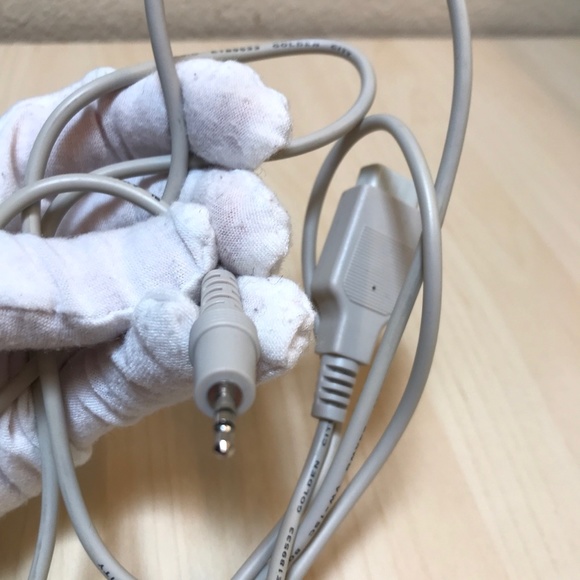 Electronic Cord. for computer, camera etc.... New. - Picture 3 of 4